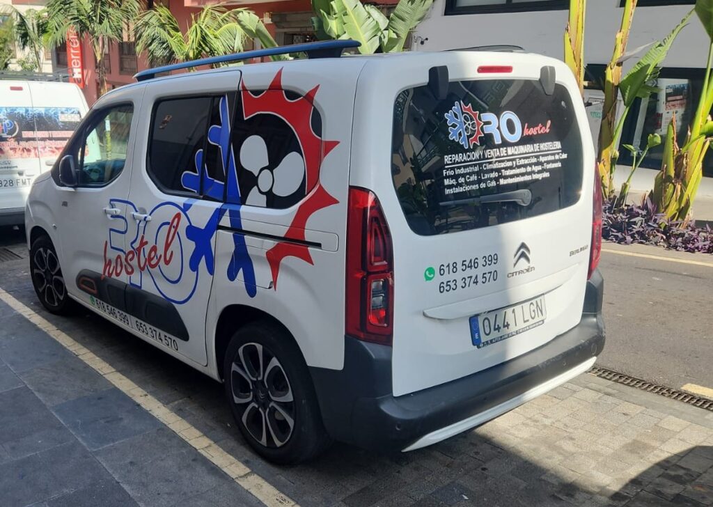 foto del vehiculo de distribución de Rohostel